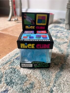 New with tags TikTok viral nice cube blue